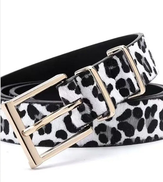 Leopard belt from women’s boutique for stylish outfits.