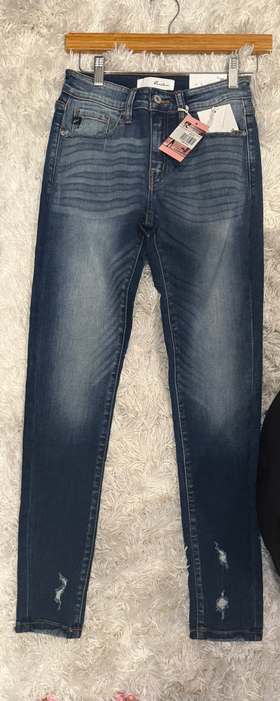 KanCan mid rise super skinny with no holes - Ever Grace by C'est La Vie'