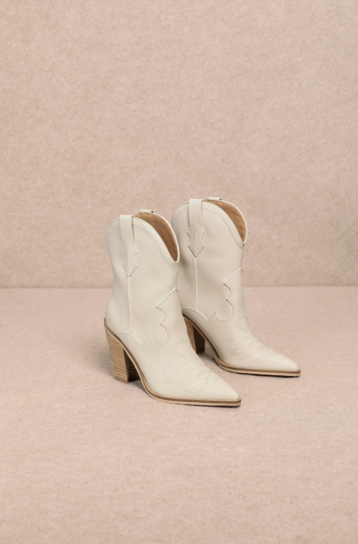 MIIM Boots - Evergrace by Cestlavie in stylish white