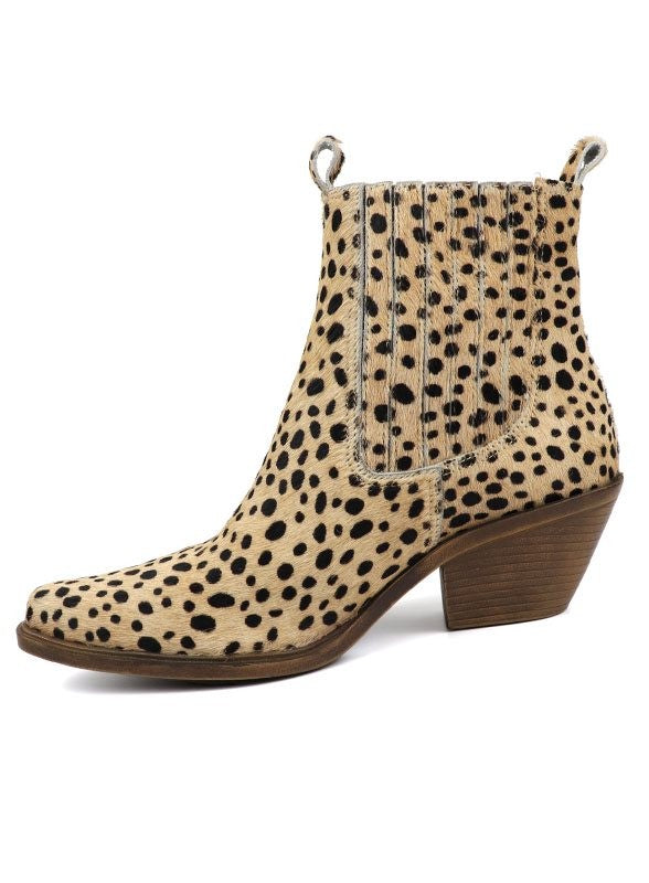 Chelsea Western Fashion Bootie in stylish leopard print, ideal for women’s boutique and trendy ladies fashion.
